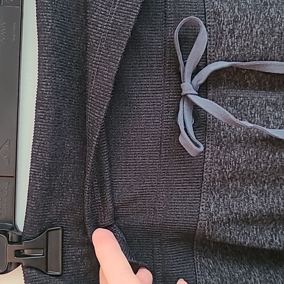 Old Navy, XL, heathered charcoal grey, jogger style pant, fold-over waist. - Picture 2 of 8